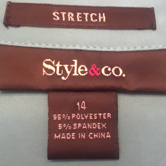 3 sleeveless blouses - Picture 5 of 8